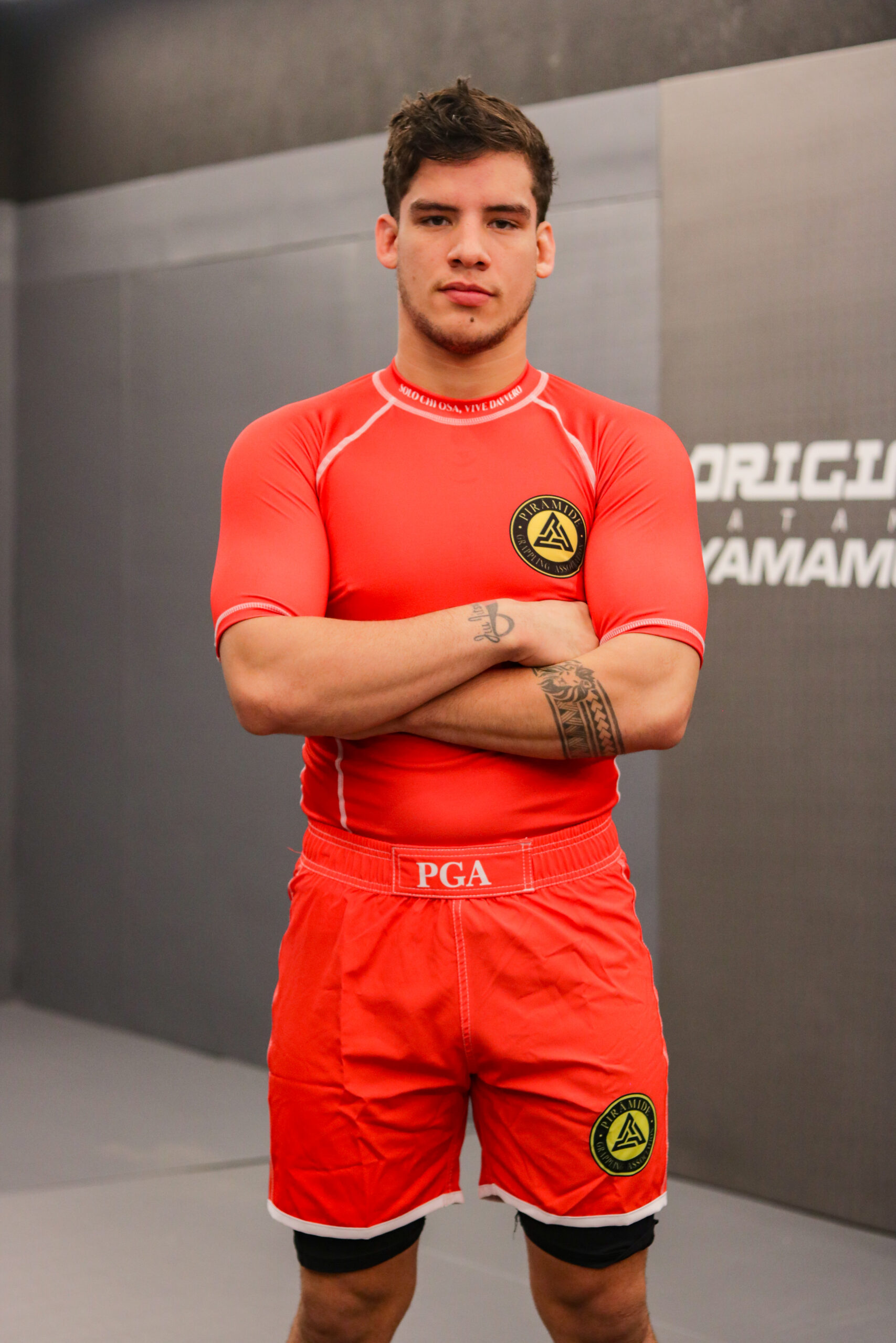 Kit Camisa e short Rash Guard - Vermelha