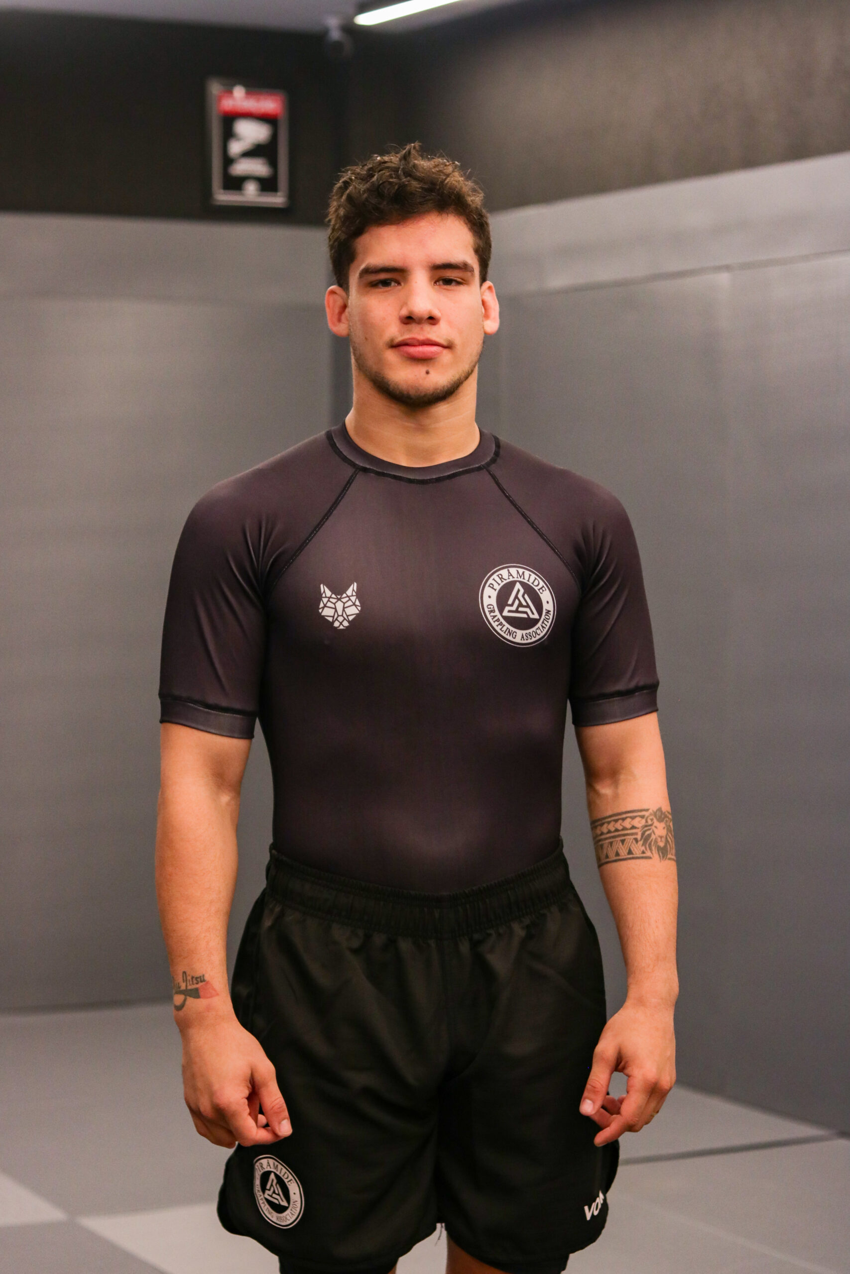Kit Camisa e short Rash Guard – Preto
