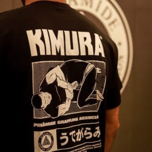 T - Shirt Oversized - Kimura Preta